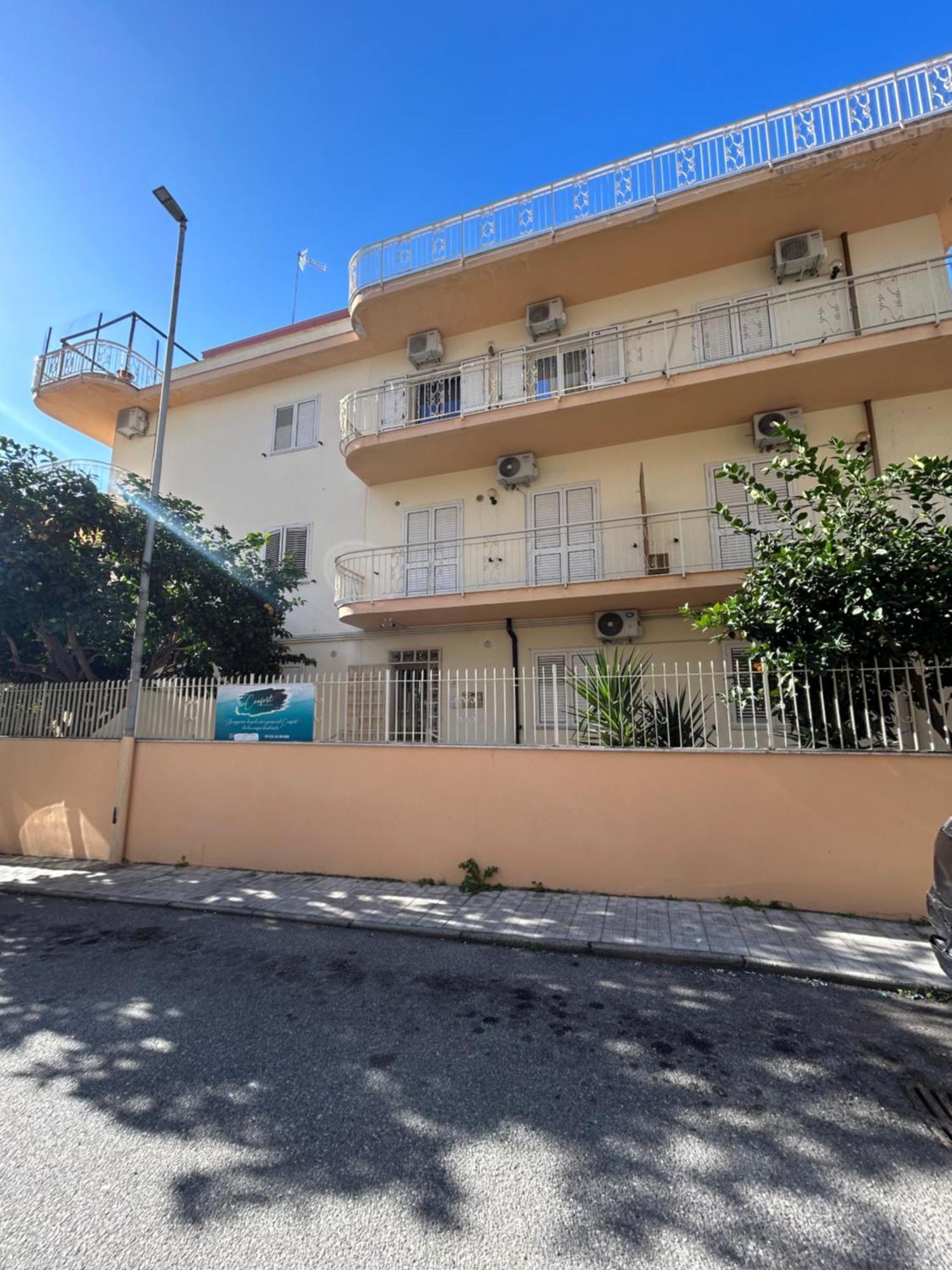 B&B Confort Reggio di Calabria Eksteriør billede